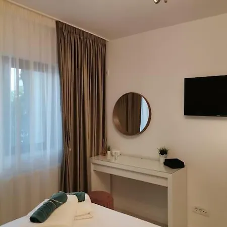Herastau Apartment *